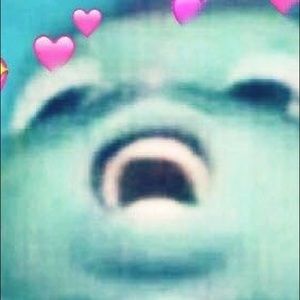 Meet your Posher, Issa